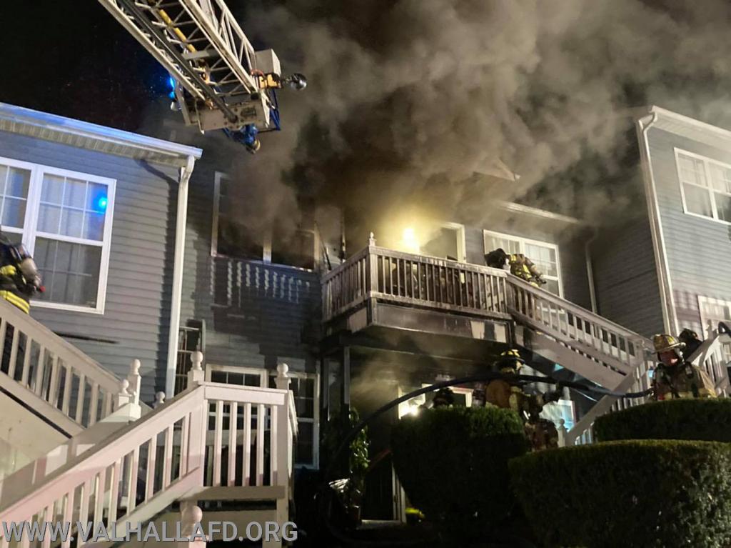 Elmsford 
Nob Hill Dr